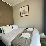 Otel Di-ann Centre