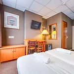 Di-ann Centre 2* Амстердам