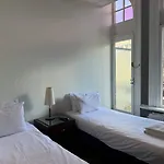 Di-ann Centre 2* Амстердам