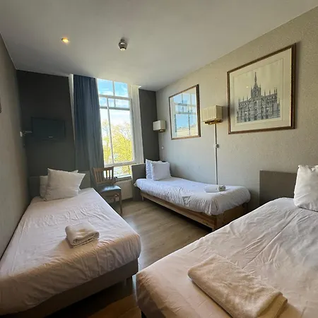 Hotel Di-ann Centre 2*