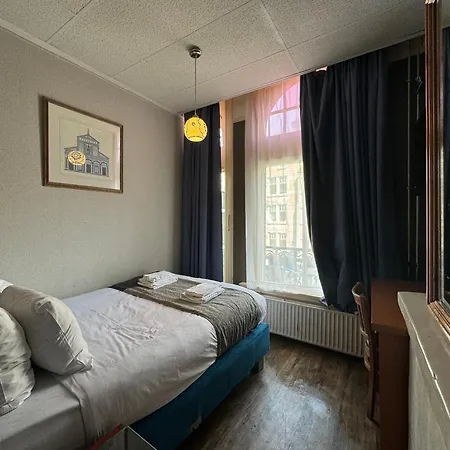 Di-ann Centre Szálloda 2*