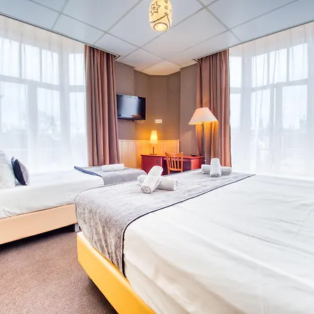 Hotel Di-ann Centre 2*