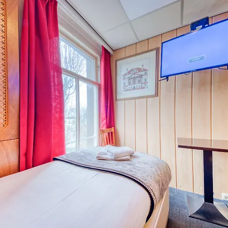 Hotel Di-ann Centre 2*