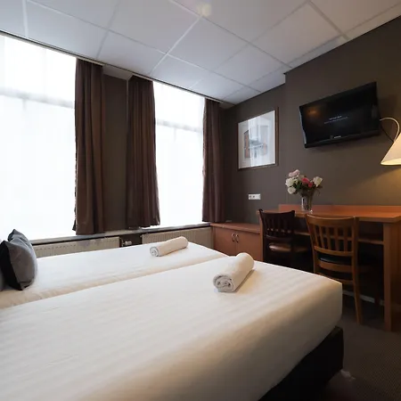 Di-ann Centre Hotel 2*