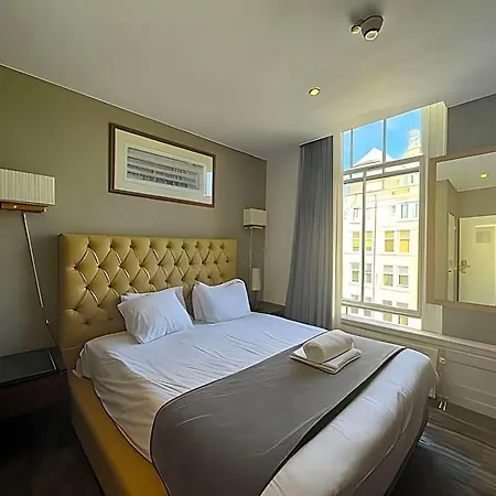 Di-ann Centre 2* Амстердам