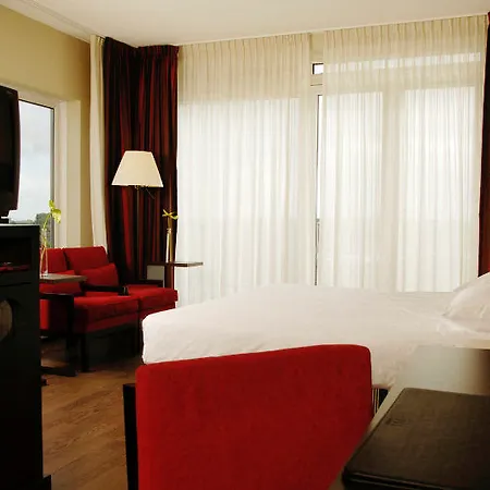 Hotel Di-ann Centre 2*