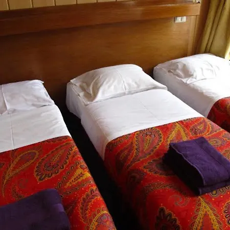 Hotel Di-ann Centre 2*