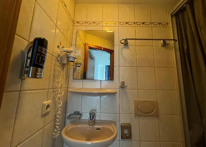 Hotel Di-ann Centre 2*