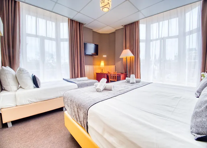 Hotel Di-ann Centre 2*