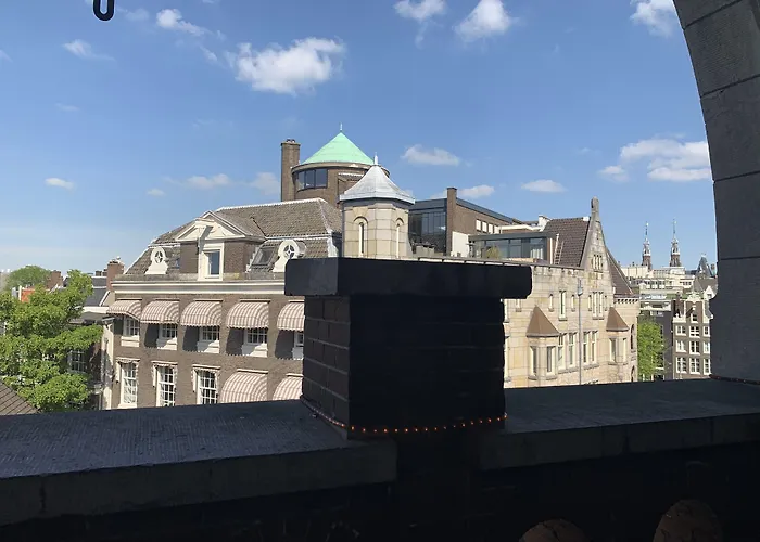 Di-ann Centre Hotel 2*