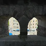Di-ann Centre 2*