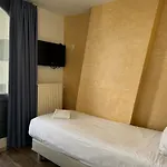 Hotel Di-ann Centre 2*